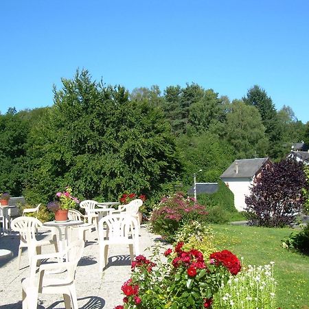 Hotel Le Chavanon Merlines Buitenkant foto